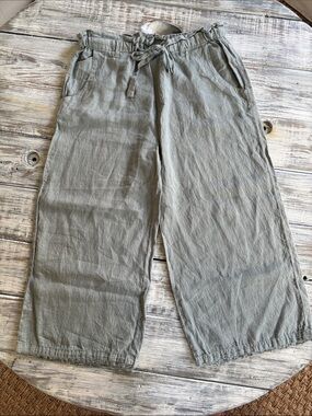 As new, Cloth & Stone 100% linen flowy capris, size M